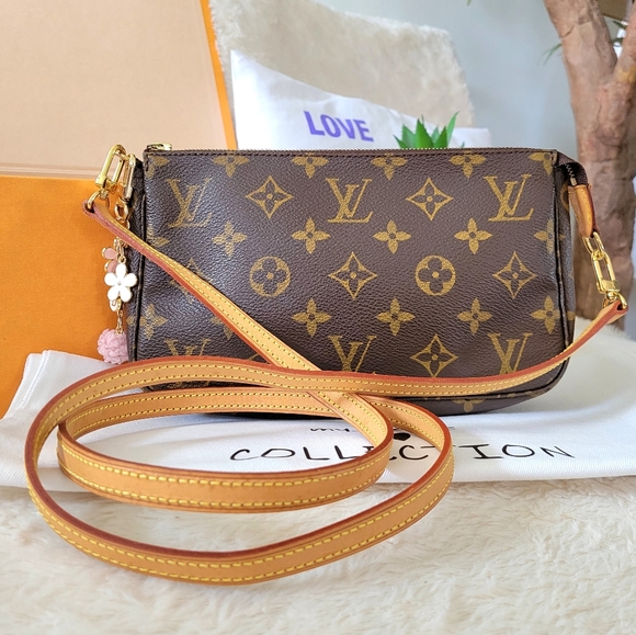 Louis Vuitton Handbags - Very Cute ❤ Authentic LV Pochette Accessoires Monogram Crossbody